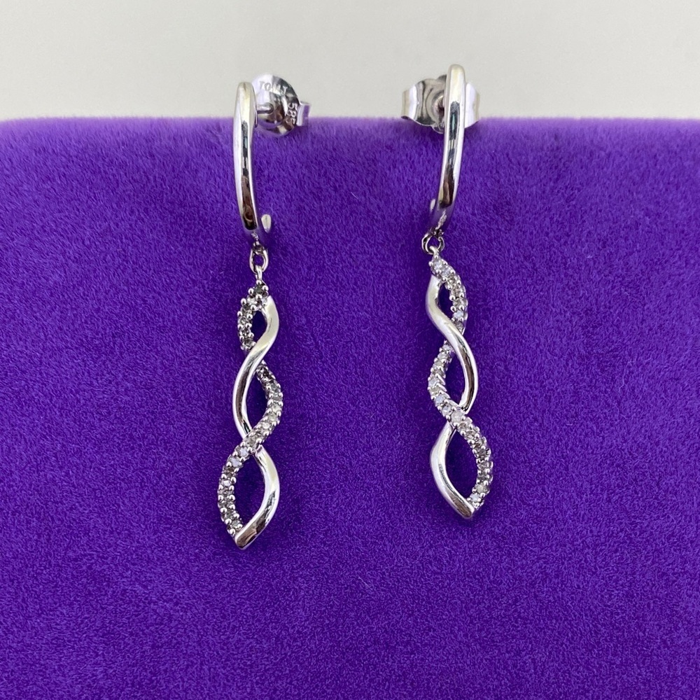 💛 10k Twisted Drop J Hoop Diamond Earrings
